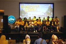 Rilis Bareng Film Lain,...