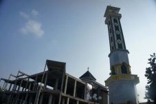 Masjid Agung Karawang,...