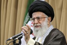 Khamenei: Sanksi AS...