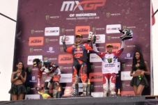 Dominasi Race 2, Herlings...