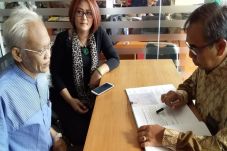 Pendiri PKS Yusuf Supendi...