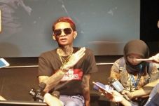 Sering Di-Bully, Young...