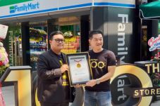 Terus Berkembang, FamilyMart...