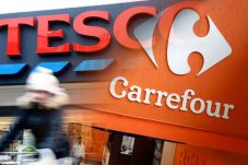 Tesco dan Carrefour...
