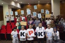Komisi Pemberantasan...