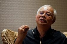 Najib Digiring ke Pengadilan,...