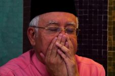 Najib Terancam Hukuman...