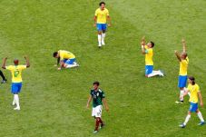 Duel Ideal, Brasil versus...