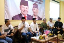 Tunggu Pelantikan, Akur...