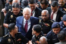 Merasa Difitnah, Najib...