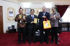 Perluas Pasar Produk...