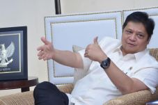 Airlangga Pede Bisa...
