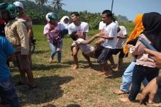Asyik Selfie, 3 Siswa...
