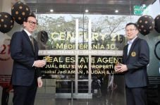 Century 21 Mediterania...
