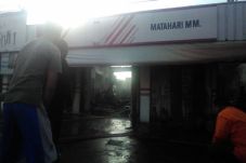 Rumah, Bengkel, Swalayan...