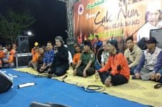 Cak Nun: Relawan SAR...