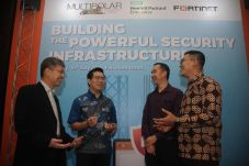 HPE SimpliVity 380 Berbasis...