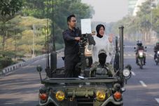 Arak Penghargaan Lee...