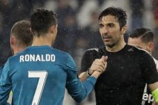 Cristiano Ronaldo ke...