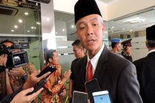 Ganjar Sebut Pemalsu...