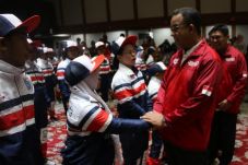 Gubernur DKI Lepas Kontingen...