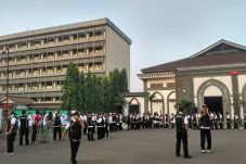 Kemenag Berangkatkan...