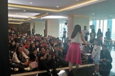 Audisi Indonesian Idol...