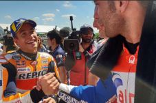 Raih Pole Position,...