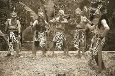 Wayang Topeng dalam...