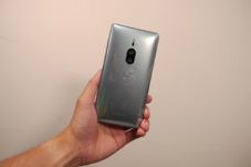 Sony Xperia XZ2 Premium...