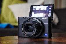 Sony Diam-Diam Perbarui...