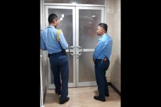 KPK Geledah Ruangan...