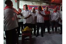 Rahmat Effendi-Tri Adhianto...