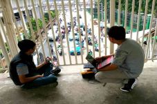 Terobos Busway dan Trotoar,...