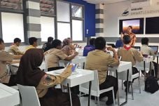 Samsung Perkenalkan...