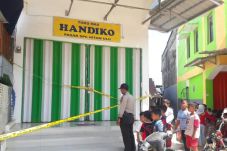 Polisi Terus Buru Pelaku...