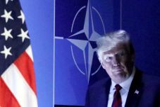 Trump Sebut Membela...