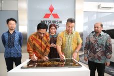 MMKSI Buka Dealer Mitsubishi...