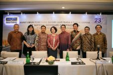 Stabilkan Harga, Sari...