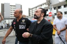 Diadili, Harun Yahya...