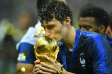 Spurs Patah Hati, Pavard...