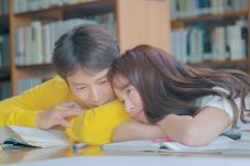 Ji Sung dan Han Ji Min...