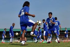 Persib Tak Gentar Barito...