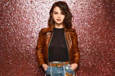Selena Gomez Ingin Tampil...