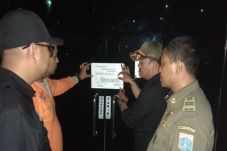 Izin Tak Lengkap, Panti...