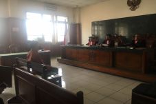 Sidang Pulau Pari, Pelapor...