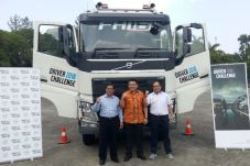 Volvo Tantang Driver...