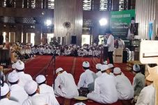 Pengajian Akbar di Istiqlal,...