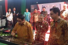 Beri Layanan Purna-Jual...
