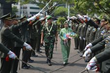 Jabat Pangdam Sriwijaya,...